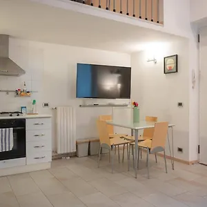 Casa Ludo - Navigli Milán